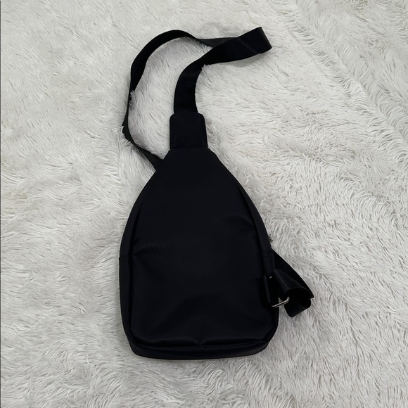 😊 Westend Sling Bag - Picture 2 of 3